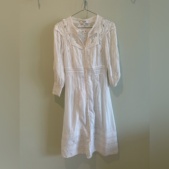 Sea New York Dresses & Skirts - Sea New York White Button-Front Lace-Trim Midi Dress